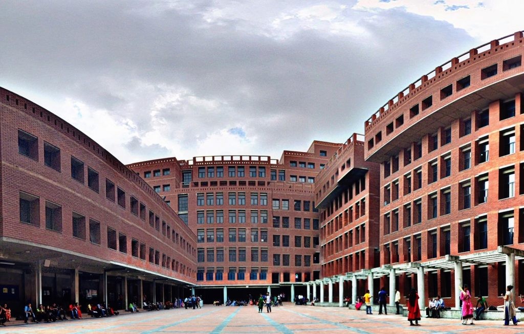 EAST WEST UNIVERSITY